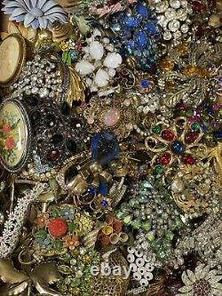 117 Piece Brooch Pin Lot Rhinestone Vintage Jewelry Many Signed Trifari Etc