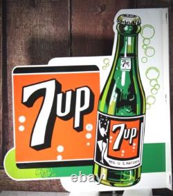 7-UP DOUBLE SIDED WithBRACKET PORCELAIN COLLECTIBLE, RUSTIC, ADVERTISING