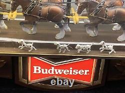 Budweiser Beer Champion Clydesdale Horse Vintage Team Bar Light Sign Clock
