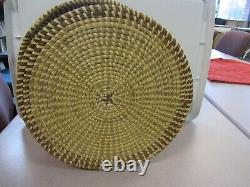 Gullah Sweetgrass & Pine Needle Basket withLid-Signed-Charleston S. Carolina VTG