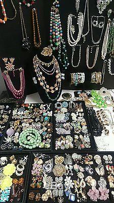 Huge Lot 325+ Vintage Signed Jewelry Monet Coro Trifari Lisner Hobe Judy Lee