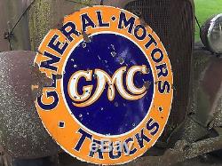 OLD ORIGINAL VinTagE GMC TRUCK General Motors 30 DSP PORCELAIN DEALERSHIP SIGN