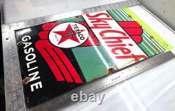 TEXACO SKY CHIEF 18 GENUINE VINTAGE FLT Gas Pump Service Station Porcelain Sign