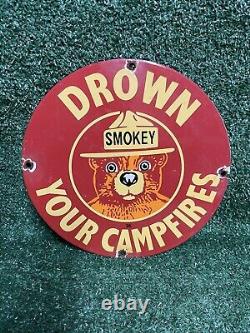 Vintage 1951 Smokey Bear Porcelain Sign Forest Service Dept Agriculture Park