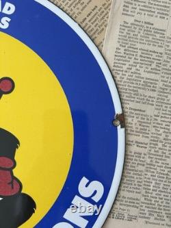 Vintage 1955 Stinker Station Skunk Fearless Fariss 12 Inch Porcelain Enamel Sign