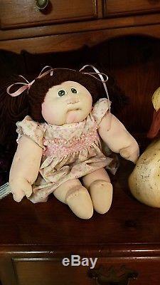 Vintage 1979 Cabbage Patch Kids Girl Doll Hand Signed by Xavier. Babara Velma