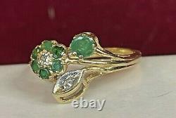 Vintage Estate 14k Gold Natural Greem Emerald & Diamond Ring Flowers Signed