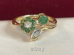 Vintage Estate 14k Gold Natural Greem Emerald & Diamond Ring Flowers Signed