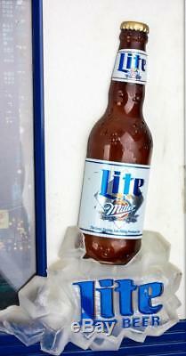 Vintage Miller Lite Beer Coast to Coast Motion Lighted Bar/Tavern Sign