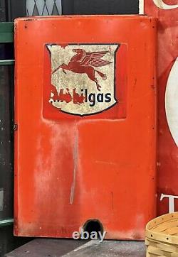 Vintage Mobilgas Pegasus Gas Pump Front Cover Panel 24x36 Service Station Sign