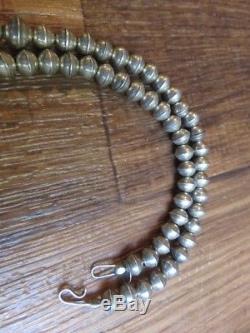 Vintage Navajo Pearl Bench Bead Silver Native American Graduated Necklace Signed