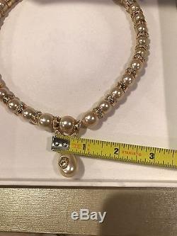 Vintage RARE Signed Gianni Versace Pearl Gold Medusa Necklace Made In Italy