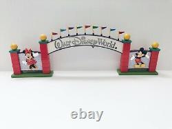 Vintage Walt Disney World Monorail Accessories Archway Sign Playset Lights Up
