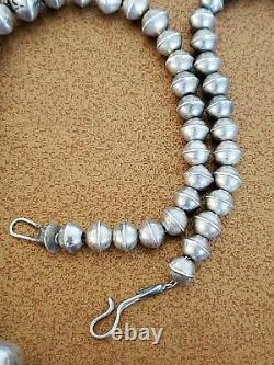 Vintage Zuni Sterling Silver Bench Bead Necklace 22.5 Inches Signed Lh