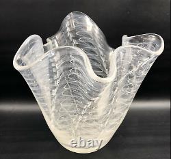 Vtg Aureliano Toso Murano Art Glass White Filigrana Free Form Bowl Signed